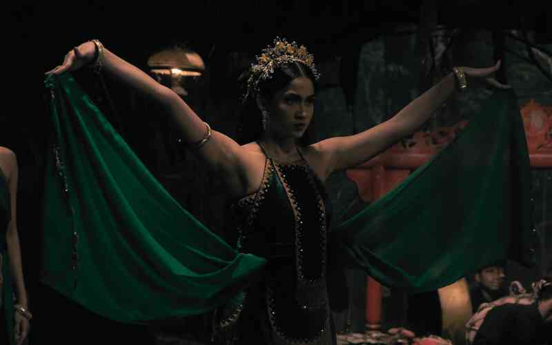 Sinopsis Lengkap Film KKN di Desa Penari